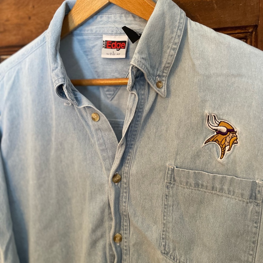 The Edge - Minnesota Vikings denim shirt